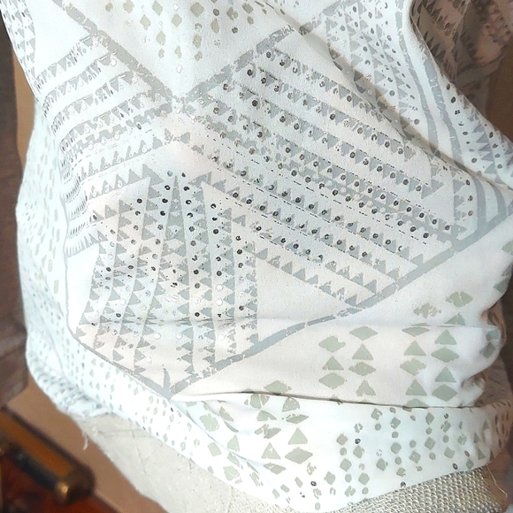 NWT Women's Jolt For Vanity Gray Aztec Patterned Sheer Knit Top - Picture 8 of 12